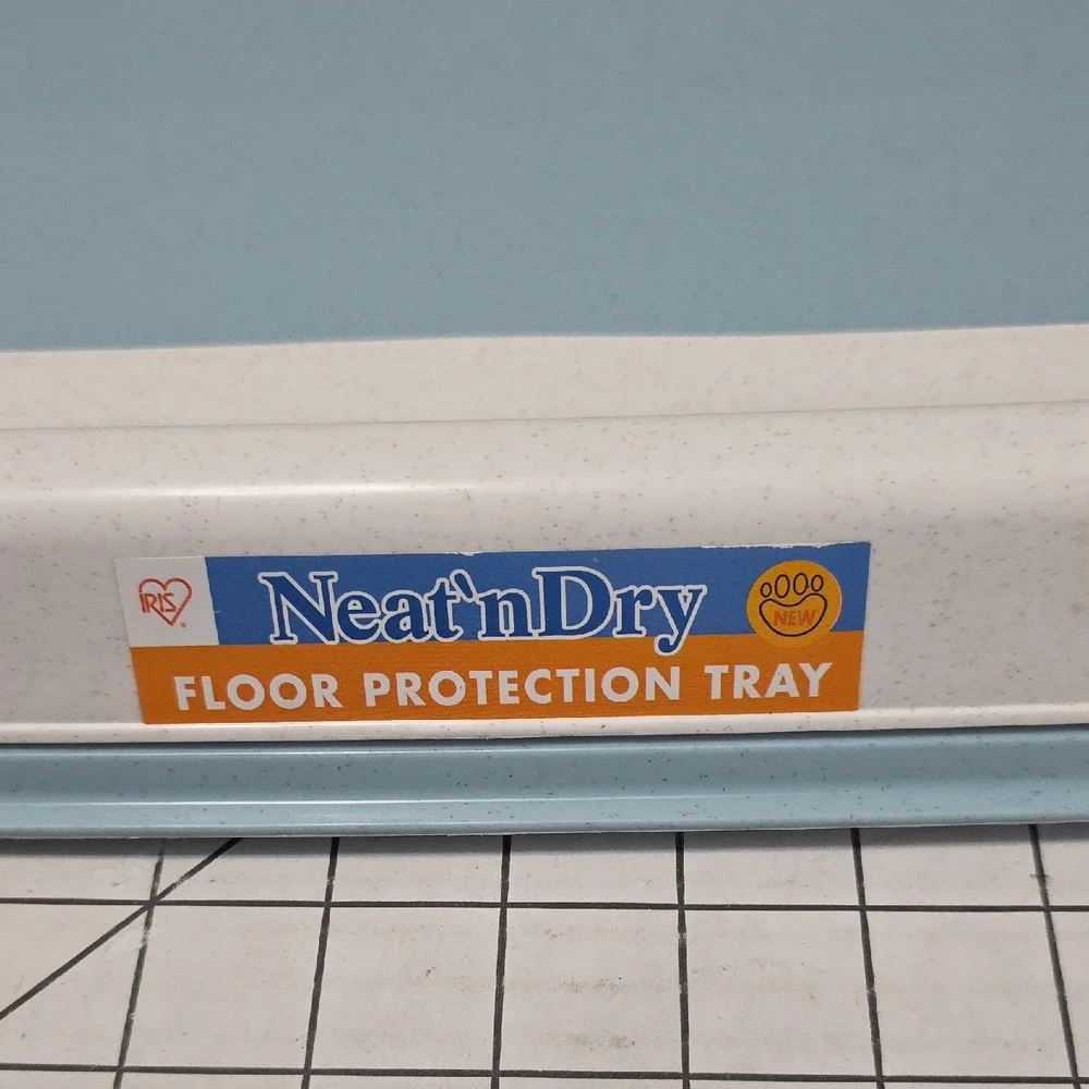 Light Blue and White‎ Tray, Neat'n Dry Floor Protection Tray, Gently Preloved